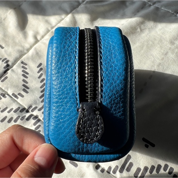 Coach x Peanuts Mini Boxy Cosmetic Case With Snoopy & Friends - Picture 4 of 6